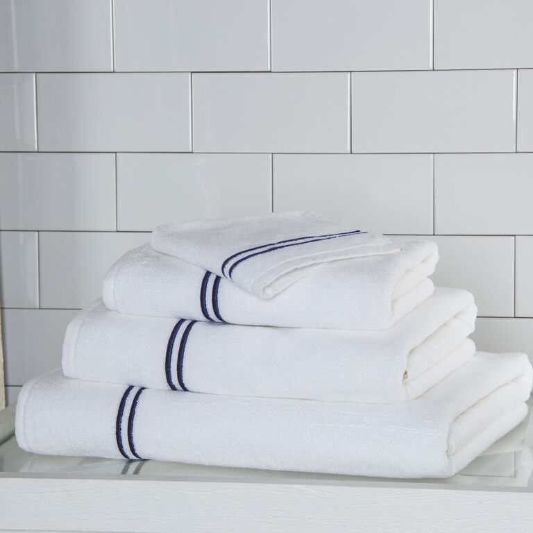 slide 1 Classic Bath Sheet