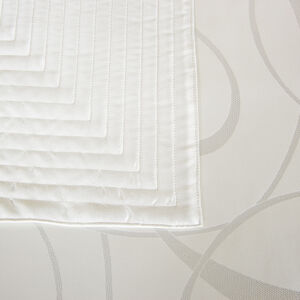 slide 3 Luxury Sparkling Swirl Light Quilt