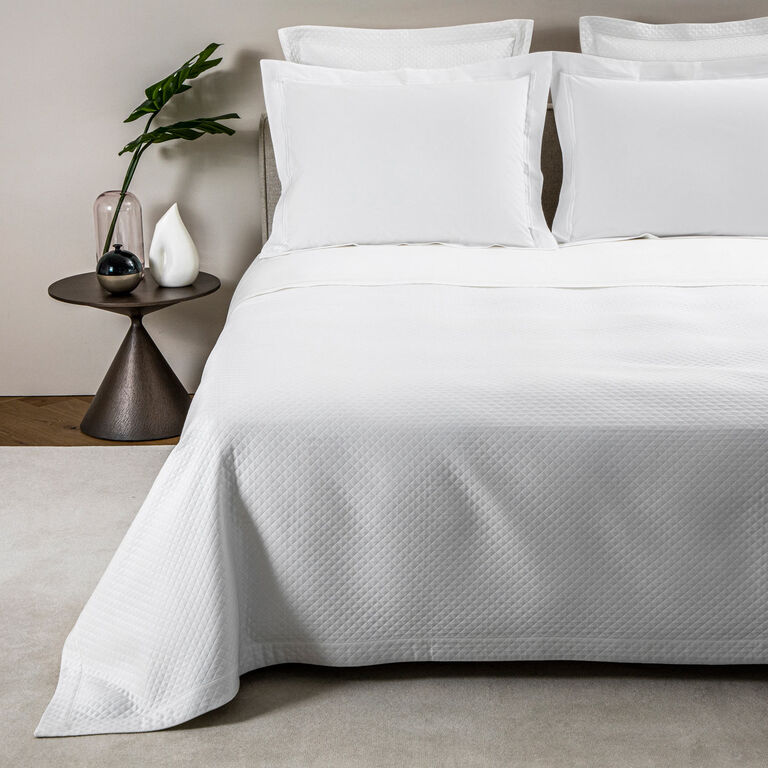 slide 1 Melody Bedspread