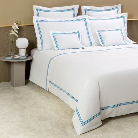 slide 4 Triplo Bourdon Duvet Cover Set