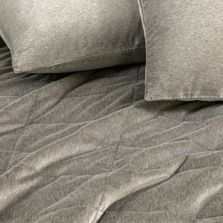 slide 5 Luxury Cashmere Velvet Light Quilt