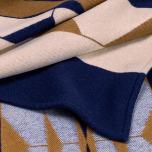 Deco Throw 001 slide 3 Deco Throw 001