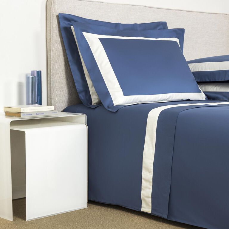 slide 1 New Horizon Sheet Set Brit Blue Ivory