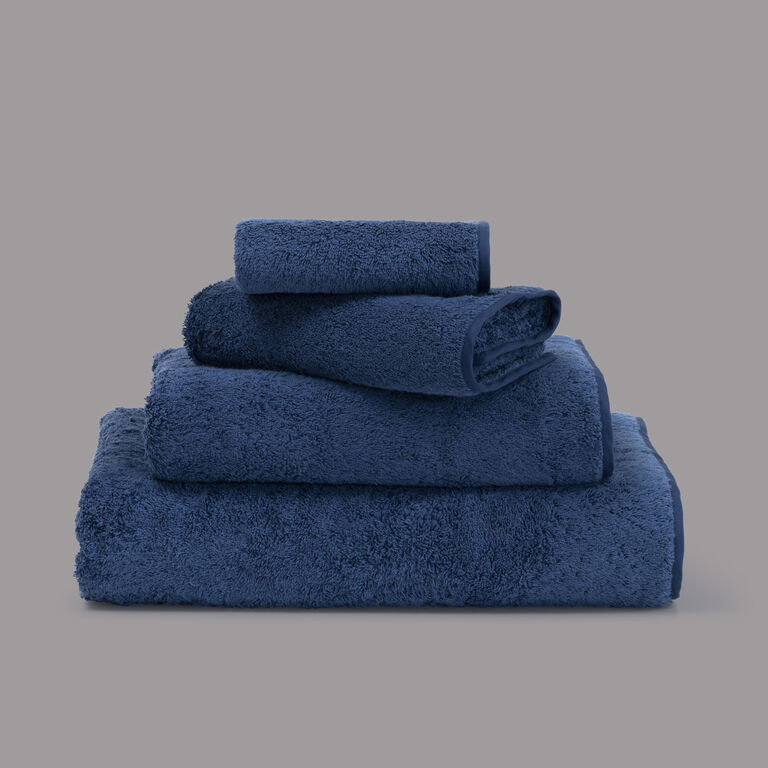 slide 3 Unito Hand Towel