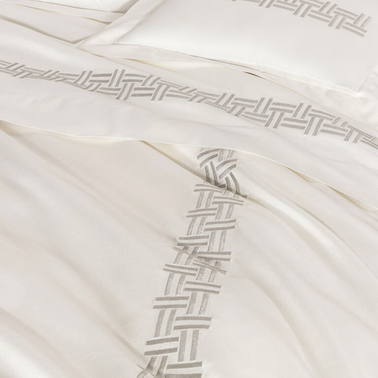 slide 4 Basket Weave Embroidered Duvet Cover Set