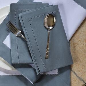 slide 1 Artistry Ajour Napkins Set