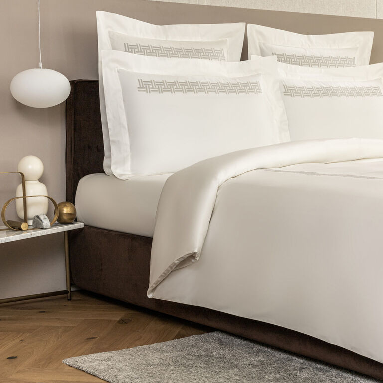 slide 2 Basket Weave Embroidered Duvet Cover Set
