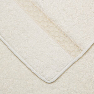 slide 2 Macrame Pizzo Guest Towel