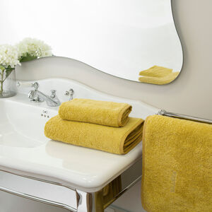 slide 4 Unito Bath Sheet