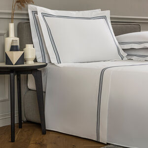 slide 1 Triplo Bourdon Sheet Set