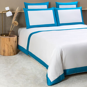 slide 4 Bold Duvet Cover Set