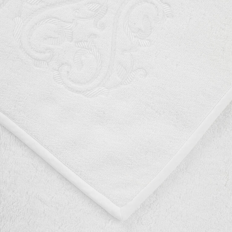 slide 3 Ornate Medallion Embroidered Hand Towel