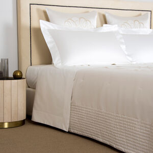 slide 2 Luxury Sparkling Swirl Light Quilt