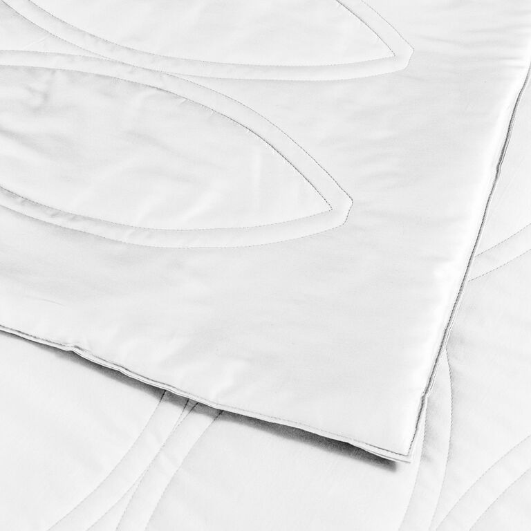 slide 3 Movement Light Quilt