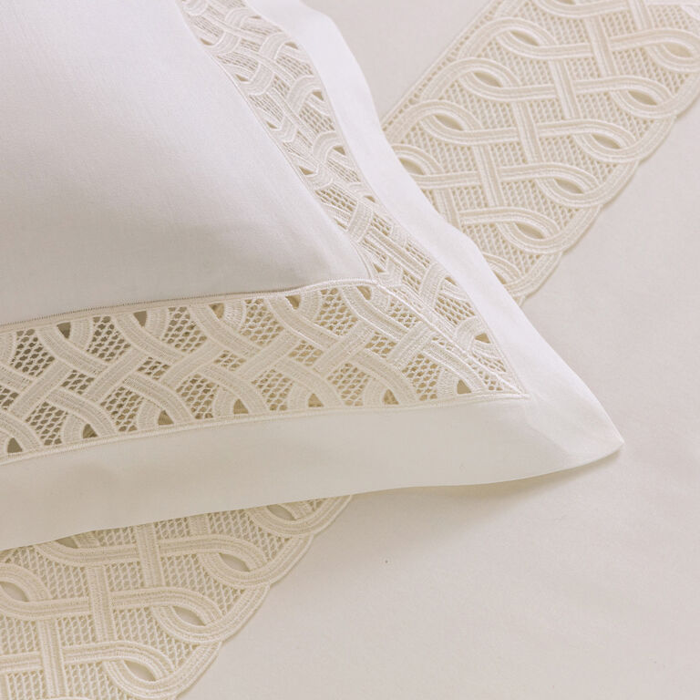 slide 3 Auspicious Lace Duvet Cover