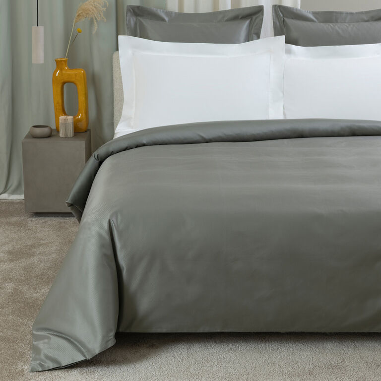 slide 4 Oblique Jacquard Duvet Cover