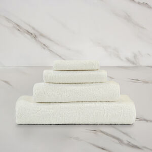 slide 2 Unito Bath Towel