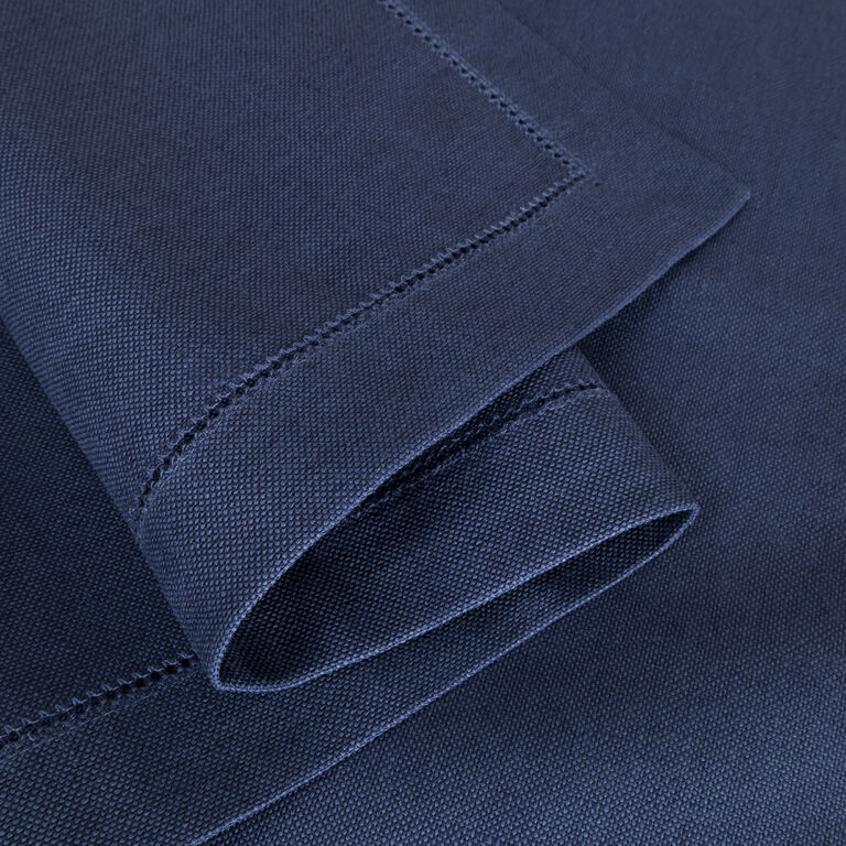 slide 5 Artistry Ajour Napkins Set