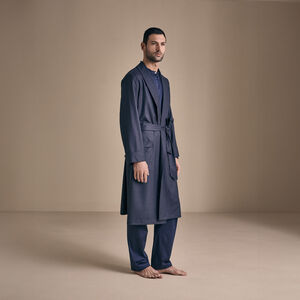 Pilot Robe slide 2 Pilot Robe