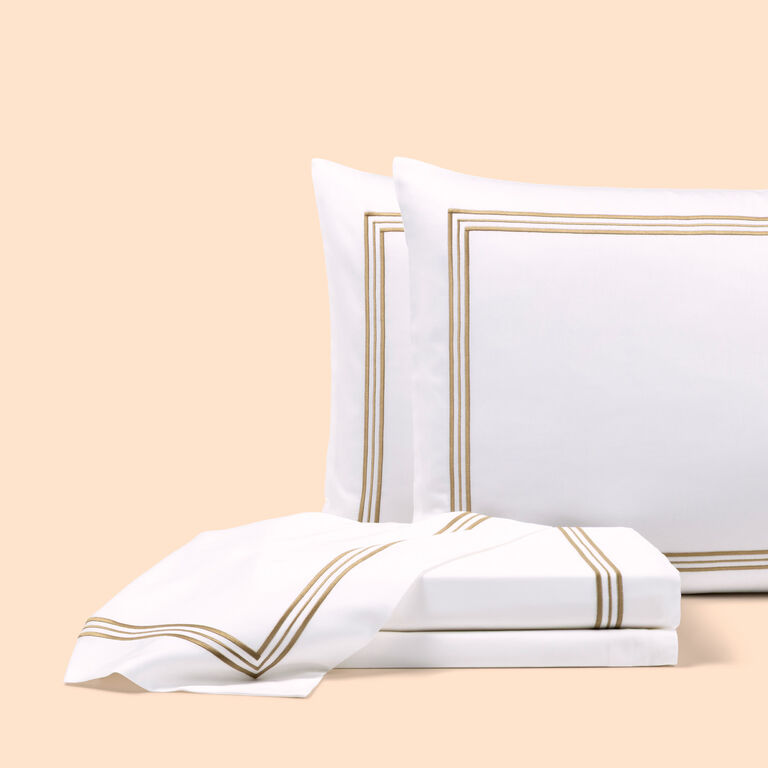 slide 5 Signature Triplo Sateen Sheet Set