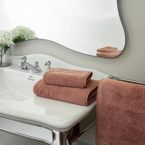 slide 4 Unito Bath Sheet