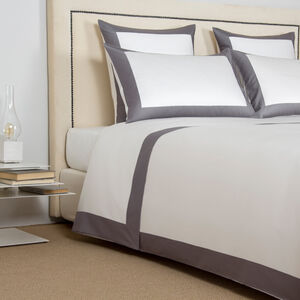 slide 2 Bold Duvet Cover Set