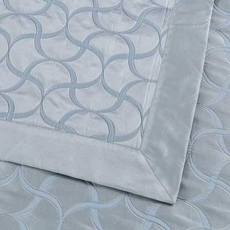 slide 3 Luxury Tile Bedspread