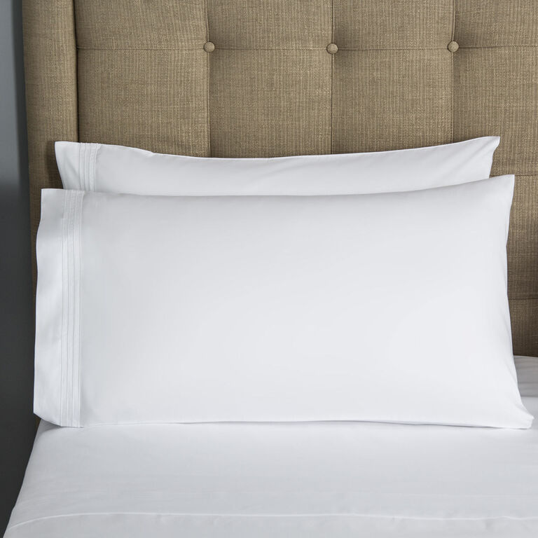 slide 1 Cruise Pillowcase Set