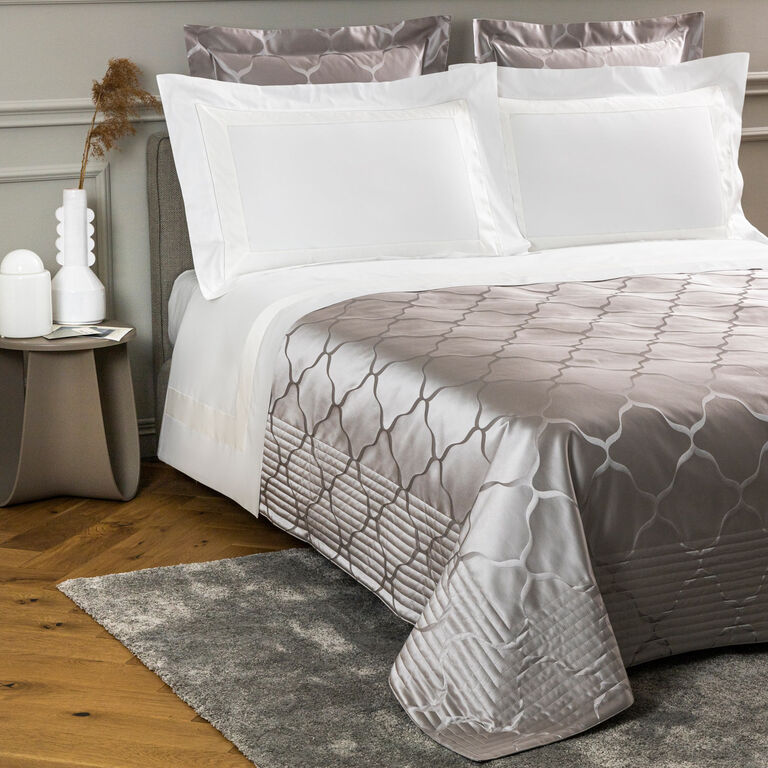 slide 4 Luxury Domes Euro Sham