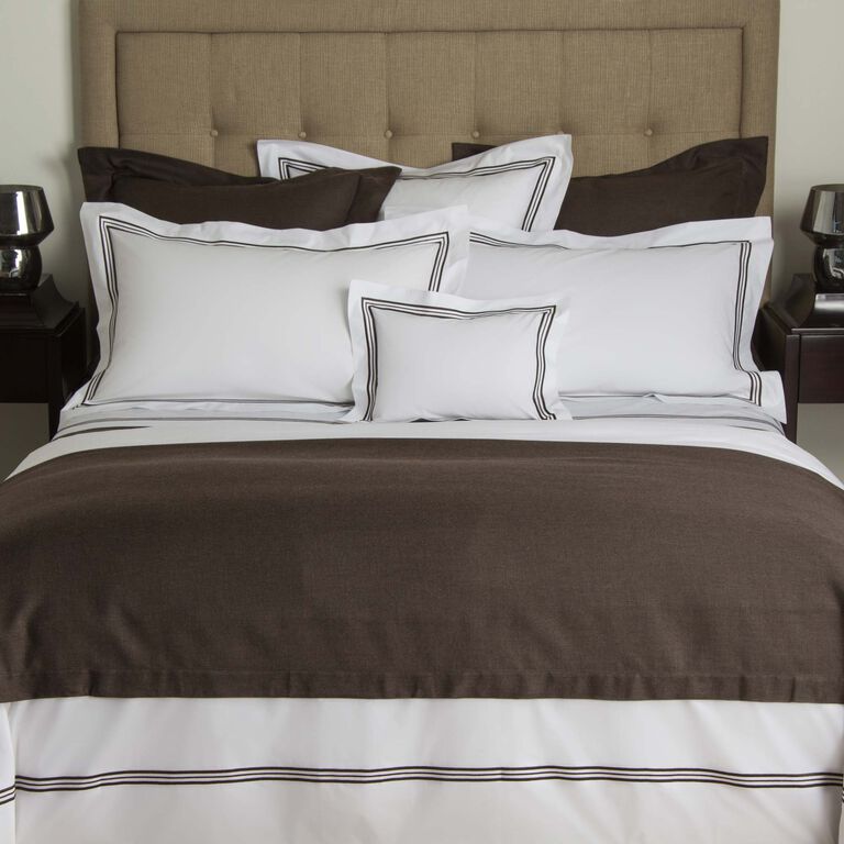 slide 4 Simple Comforter