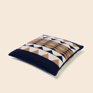 Deco Cushion 001 slide 4 Deco Cushion 001