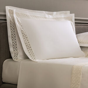 slide 2 Auspicious Lace Sham