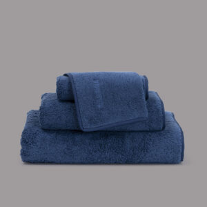 slide 3 Unito Wash Cloth