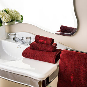 slide 4 Unito Bath Sheet