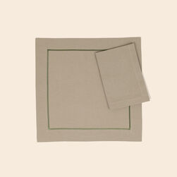 Define Placemats and Napkins Set