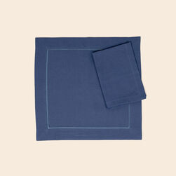 Define Placemats and Napkins Set