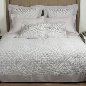 slide 4 Pave Bedcover