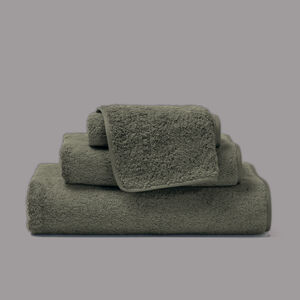 slide 3 Unito Wash Cloth