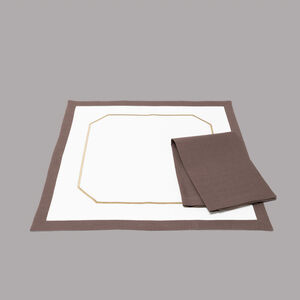 slide 2 Simposium Embroidery Table Set