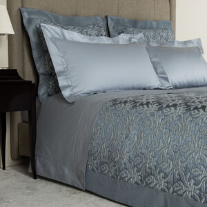 slide 2 Platinum Bedcover