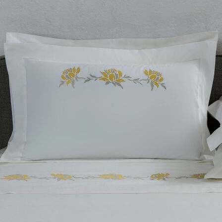 Peonia Embroidered Sham