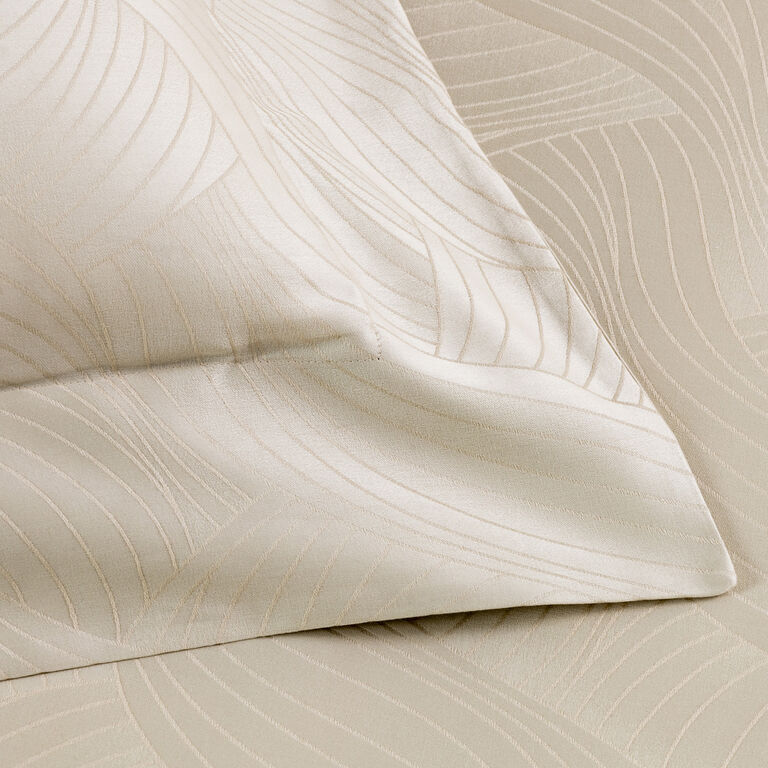 slide 3 Ephemeral Duvet Cover Set 