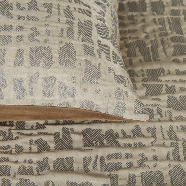 slide 3 Graf Decorative Pillow