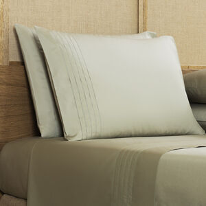 slide 2 Lush Ajour Pillowcase Set