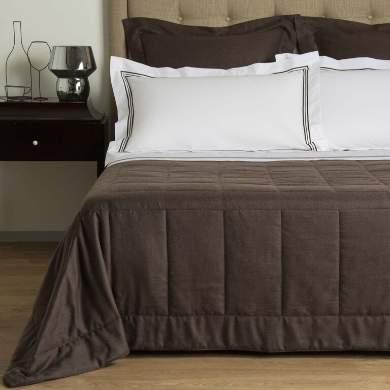 slide 1 Simple Comforter