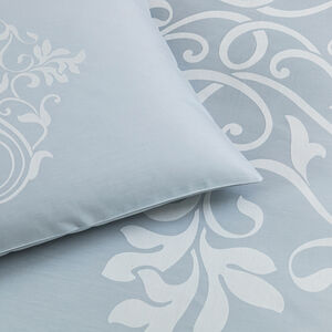 slide 3 Medallion Heart Duvet Cover