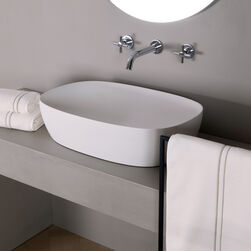 Layering Embroidery Bath Sheet