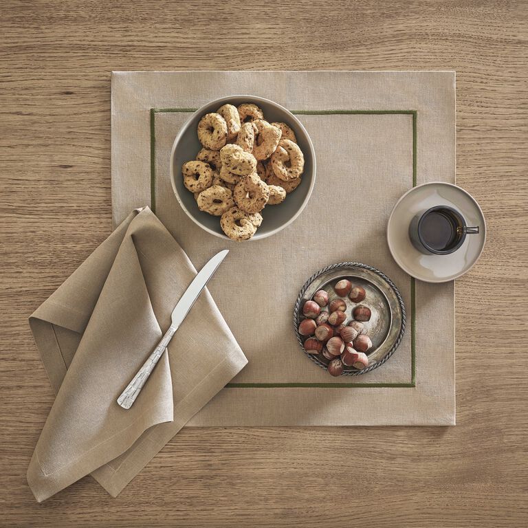 slide 1 Define Placemats and Napkins Set