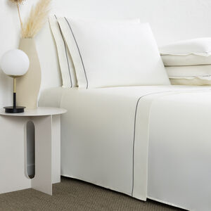 slide 1 Camelia Sheet Set