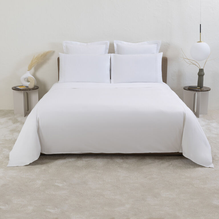 slide 4 Elegance Duvet Cover Set